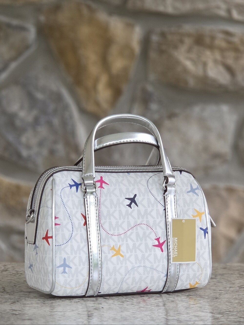 Michael Kors Small Airplane White Duffle Crossbody - Picture 3 of 9